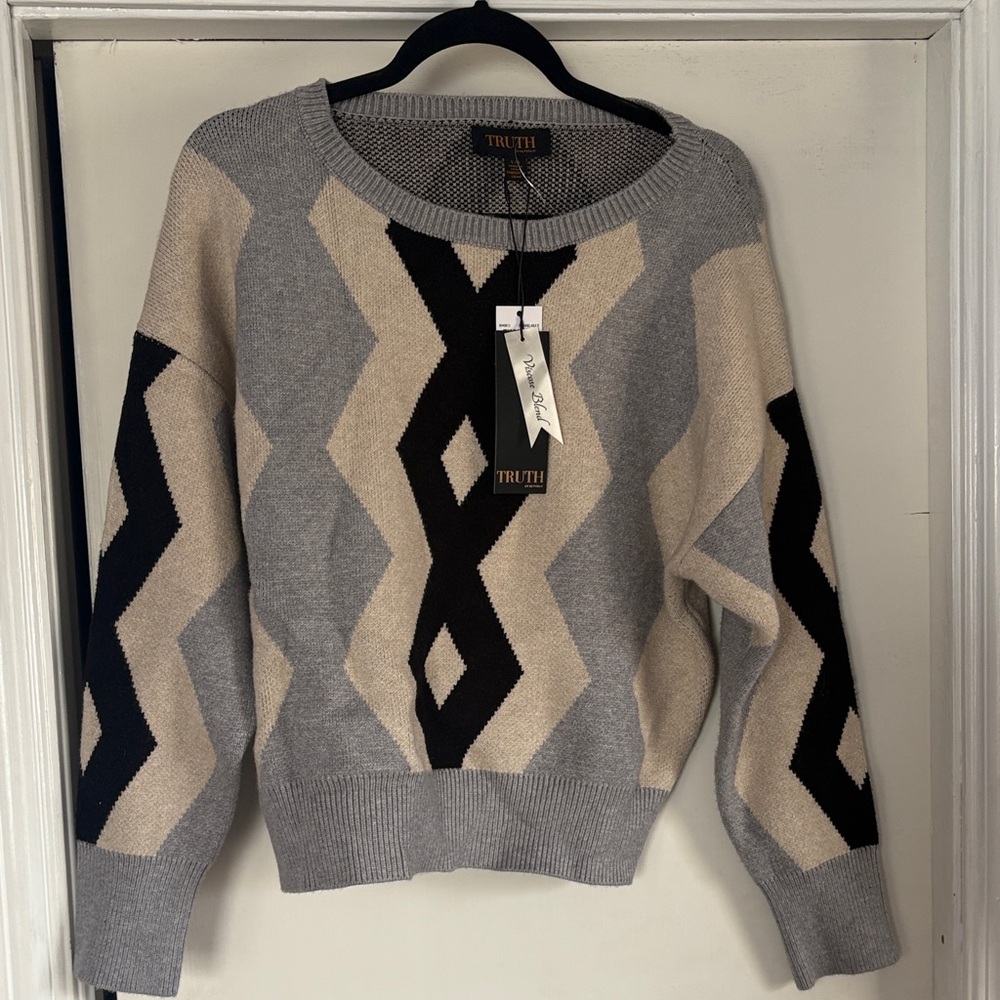 NWT Truth Gray, Black, and Cream Patterned Sweater